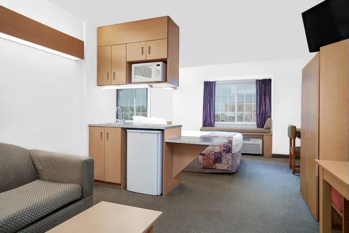 Room 5 of 21