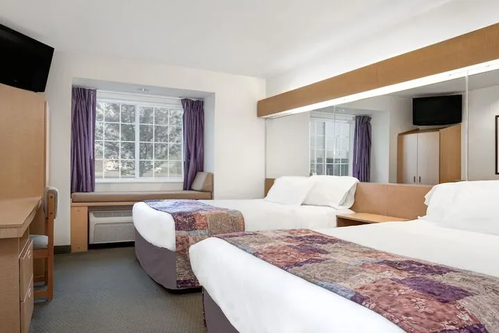 Room 4 of 21