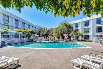 Motel 6 Belmont CA - San Francisco - Redwood City