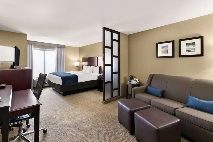 Room 5 of 35