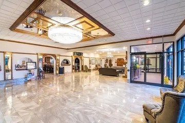 Ramada by Wyndham Thunder Bay Airlane Hotel