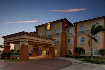 Super 8 by Wyndham Hidalgo / McAllen Area