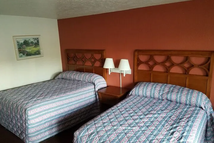 Room 4 of 13