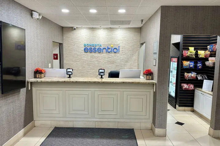 Check-in/check-out kiosk