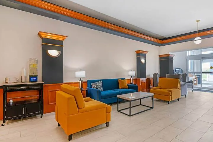 Hotel Interior 4 of 73