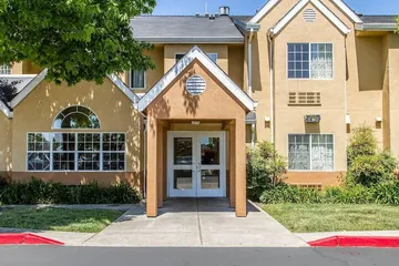 Econo Lodge Inn & Suites Santa Rosa South