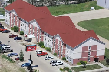 Red Roof Inn & Suites Dickinson