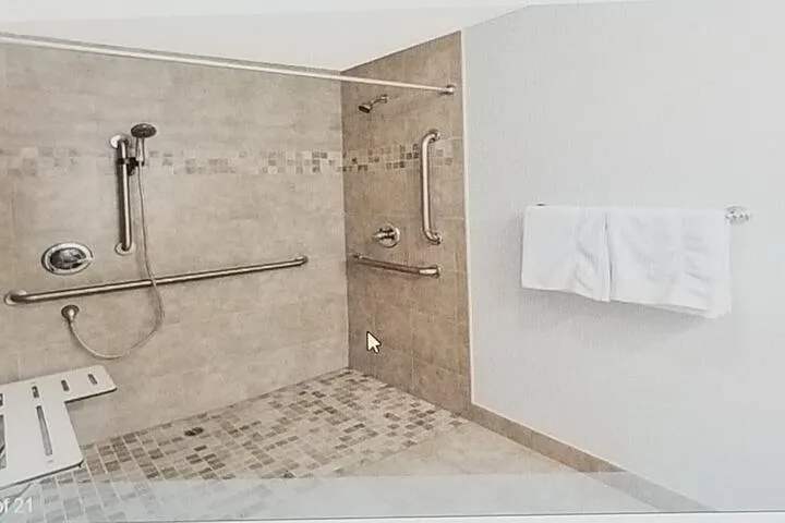 Room 2 of 28
