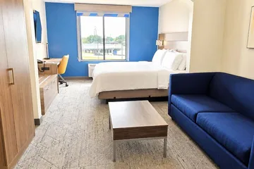 Holiday Inn Express Hotels and Suites Dayton North Tipp City by IHG