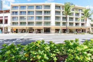 Polynesian Residences Waikiki Beach