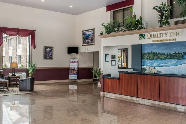 Hotel Interior 4 of 55