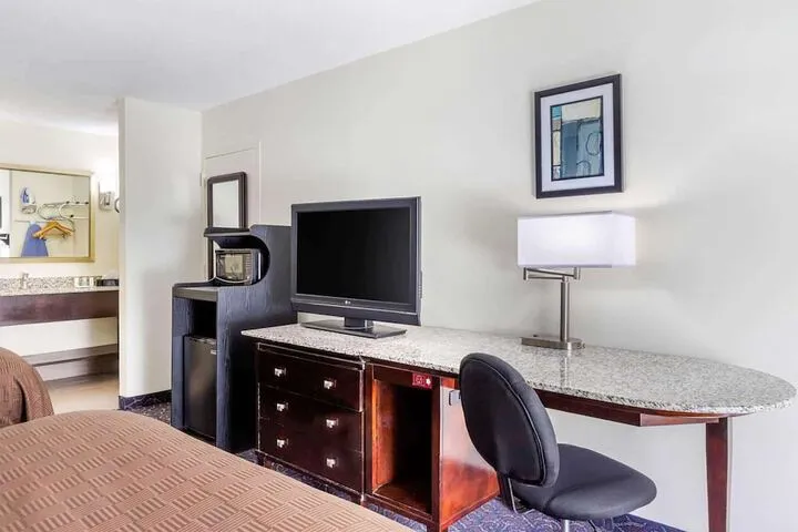 Room 5 of 45