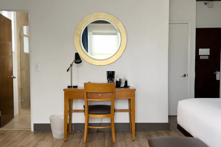 Room 4 of 45