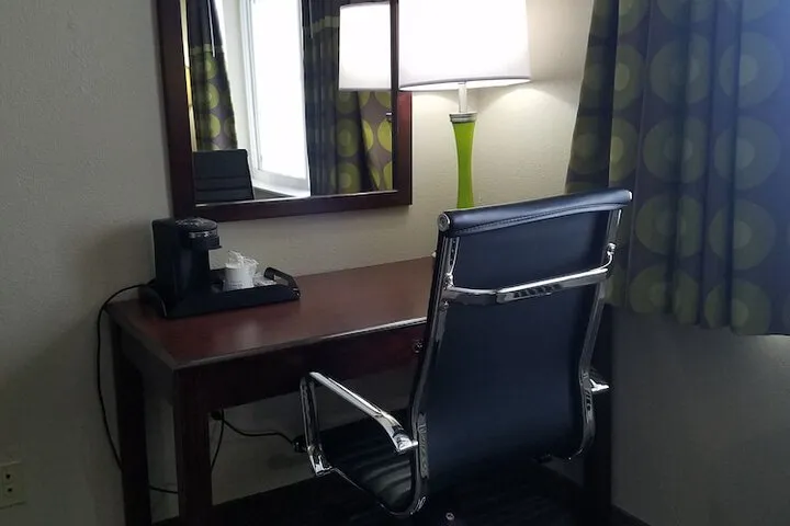 Room 5 of 50