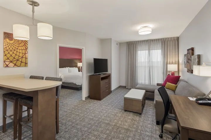Room 2 of 48