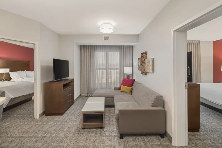 Room 4 of 48