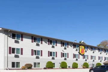 Super 8 by Wyndham Johnstown / Gloversville