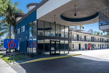 Motel 6 Anaheim CA - Convention Center