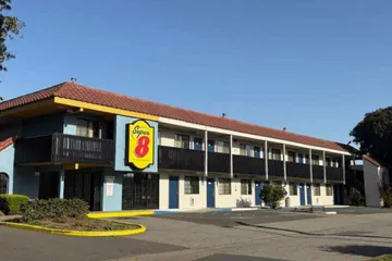 Super 8 by Wyndham Petaluma