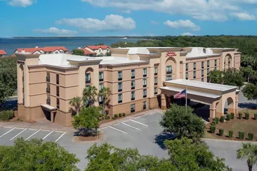 Hampton Inn & Suites Pensacola / Gulf Breeze