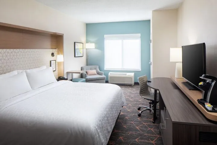 Room 3 of 45