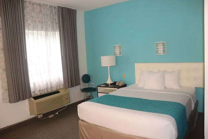 Room 5 of 31