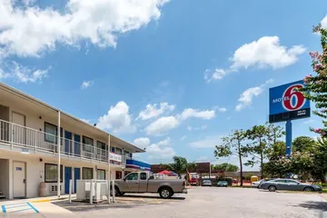 Motel 6 Victoria TX
