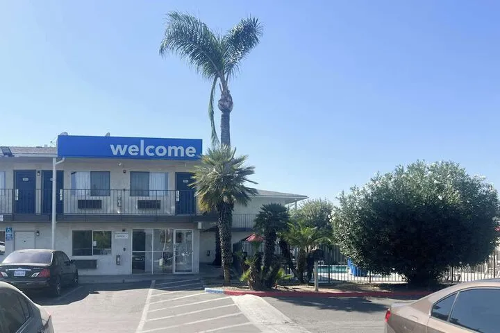 Hero Image 1 of 27