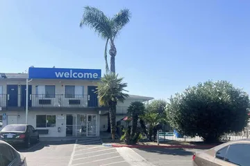 Motel 6 Tulare CA