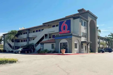 Motel 6 Bellflower CA - Los Angeles