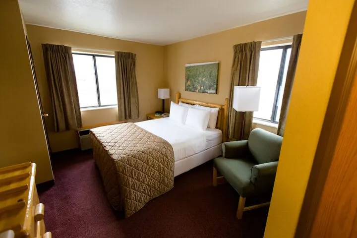 Room 5 of 72
