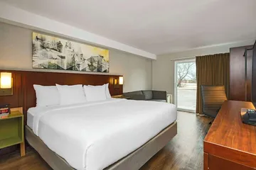 Comfort Inn Cambridge - Highway 401