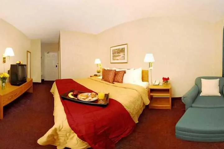 Room 4 of 35