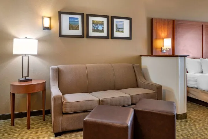 Room 4 of 29