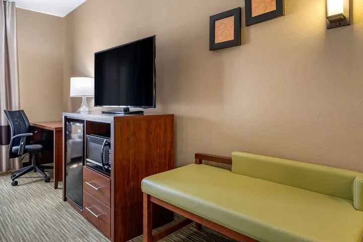 Room 5 of 29