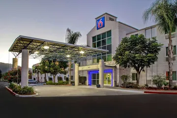 Motel 6 Gilroy CA