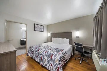 Red Roof Inn San Antonio E – Frost Bank Center