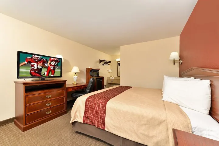 Room 4 of 17