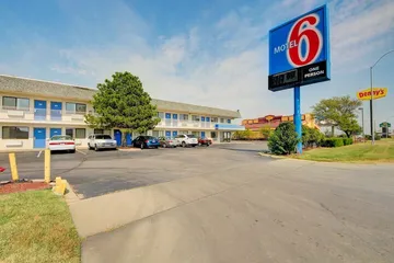Motel 6 Wichita KS