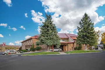 Best Western Plus Landmark Inn