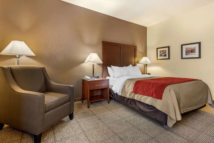 Room 5 of 40