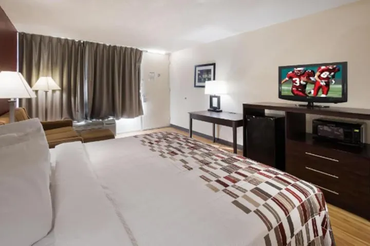 Room 5 of 14