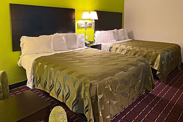 Room 3 of 6