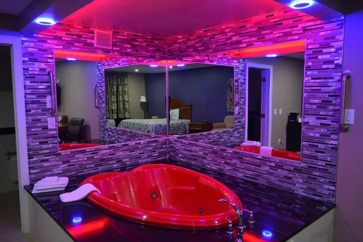 Room 5 of 27