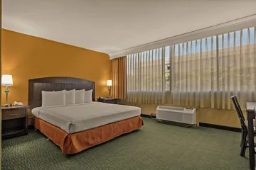 Airport Honolulu Hotel Trademark Collection by Wyndham