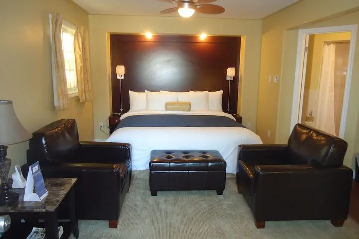 Room 2 of 50