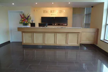 Empress Inn and Suites by The Falls