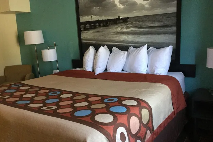 Room 5 of 31