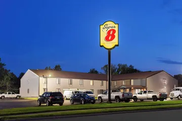 Super 8 by Wyndham Sun Prairie / Madison E