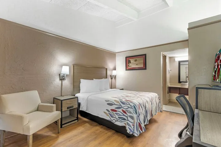 Room 5 of 24